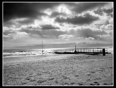 Dymchurch Sluice by Jon Hughes © 